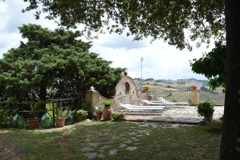 Agri-Bio Podere Santa Palmira Pomarance Buitenkant foto